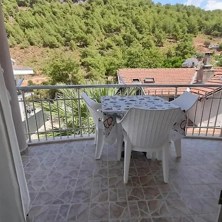 Four Two Bathrooms In The Center Of * Φετιγιέ