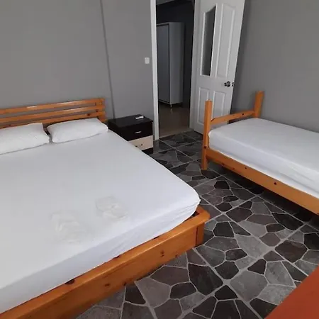 Four Two Bathrooms In The Center Of Apartament Fethiye