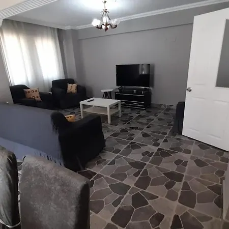 Four Two Bathrooms In The Center Of 费特希耶