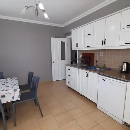 Four Two Bathrooms In The Center Of Apartment