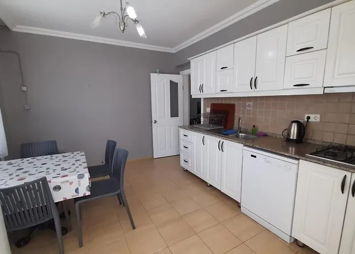 Four Two Bathrooms In The Center Of Apartment